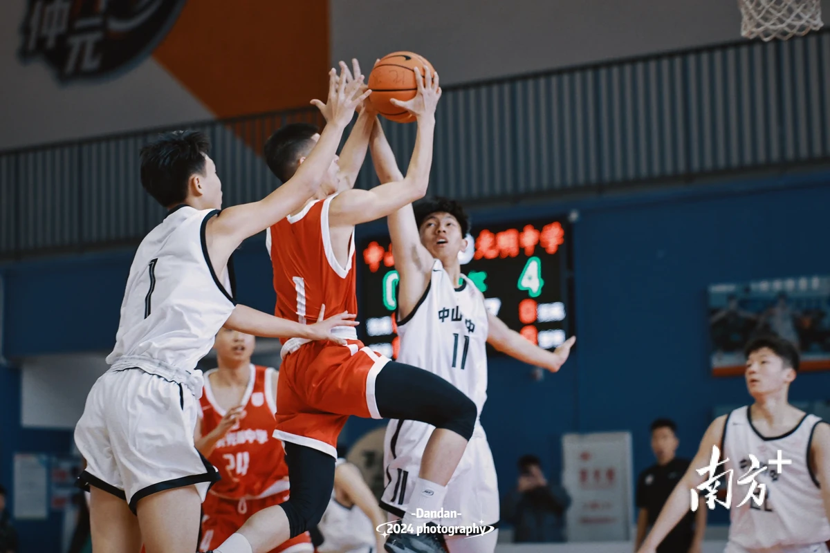 中学篮球队训练视频大全图片